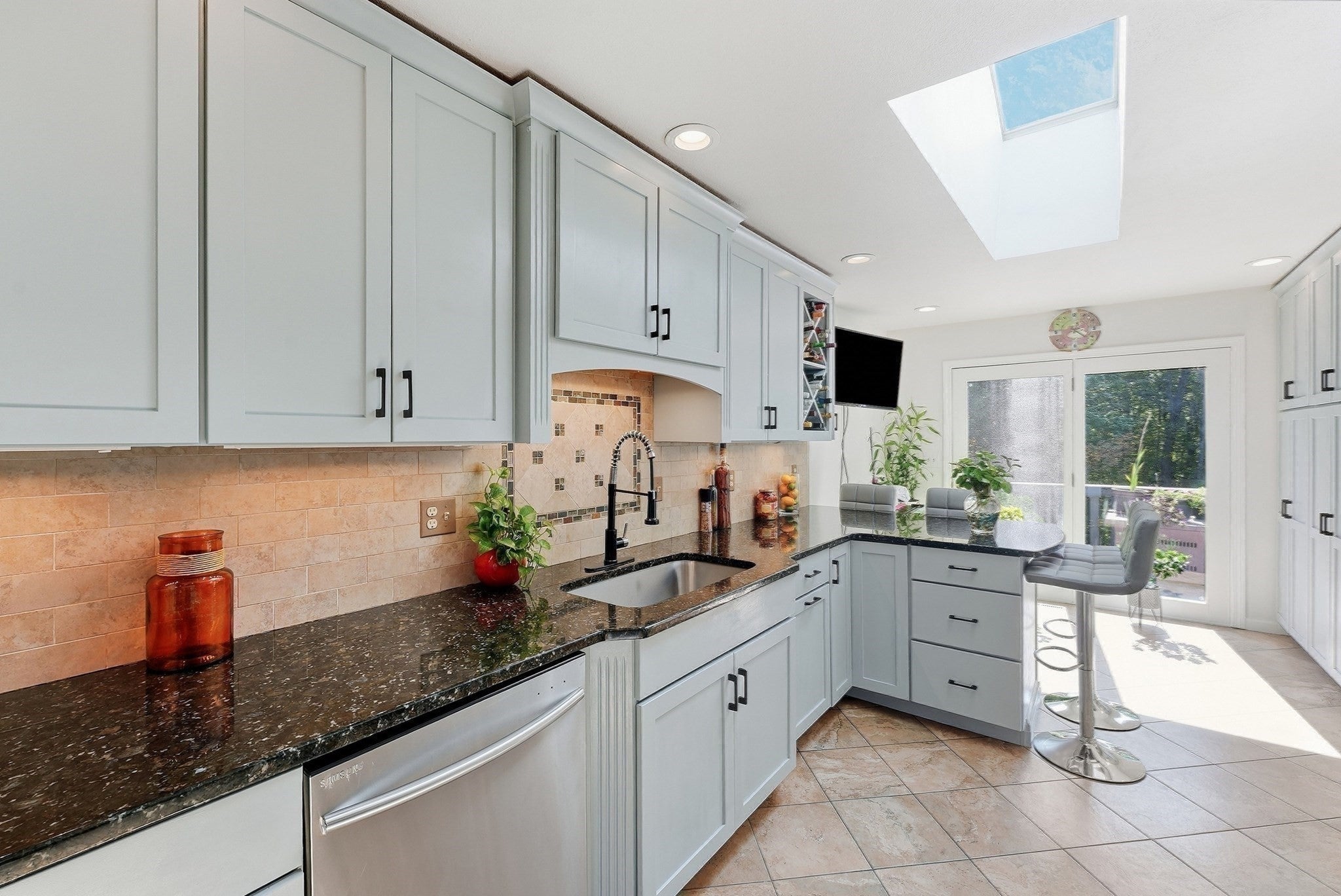 252 Elizabeth Dr, Ludlow, MA, 252 Elizabeth Dr, Ludlow, MA Photo #12