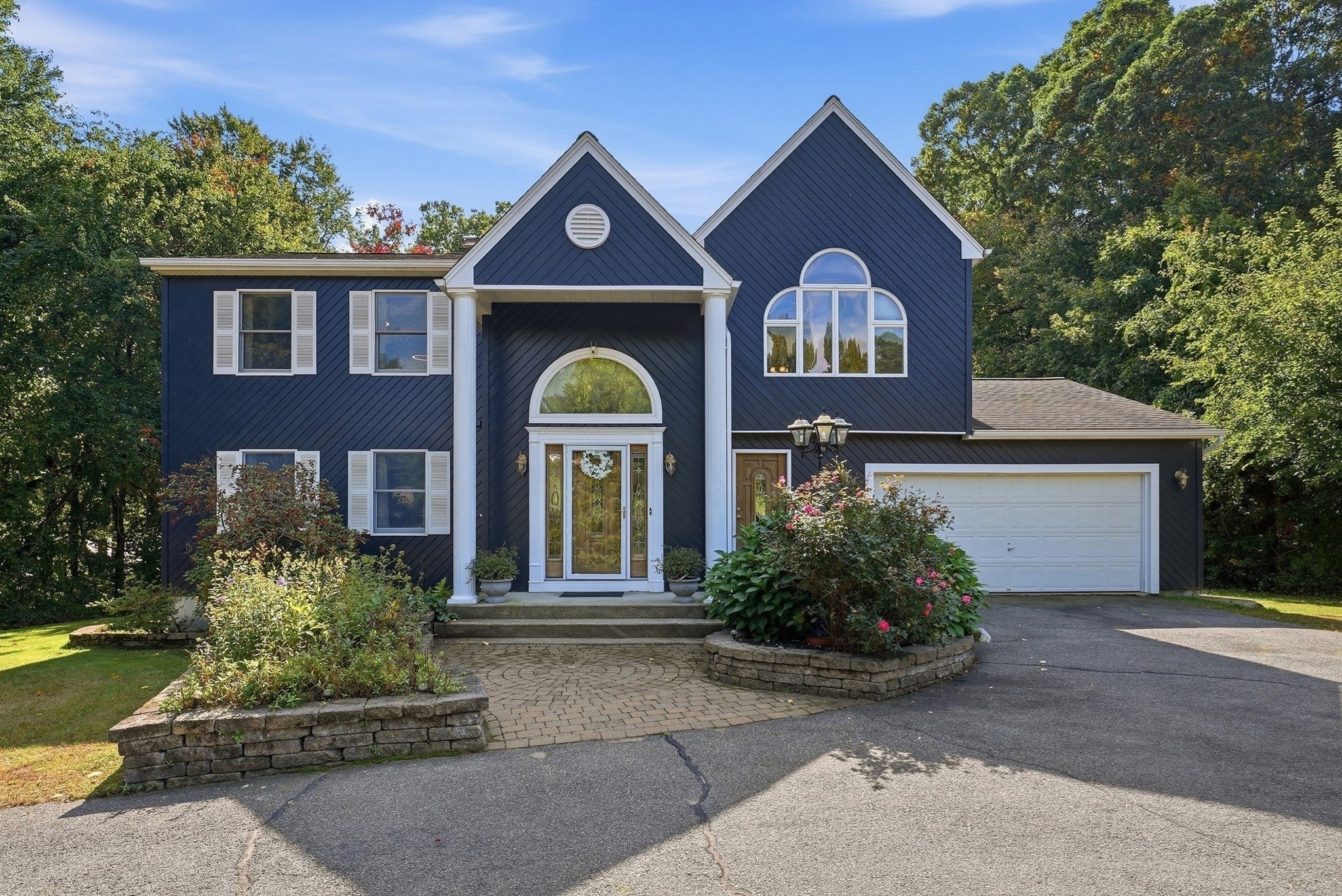 252 Elizabeth Dr.
