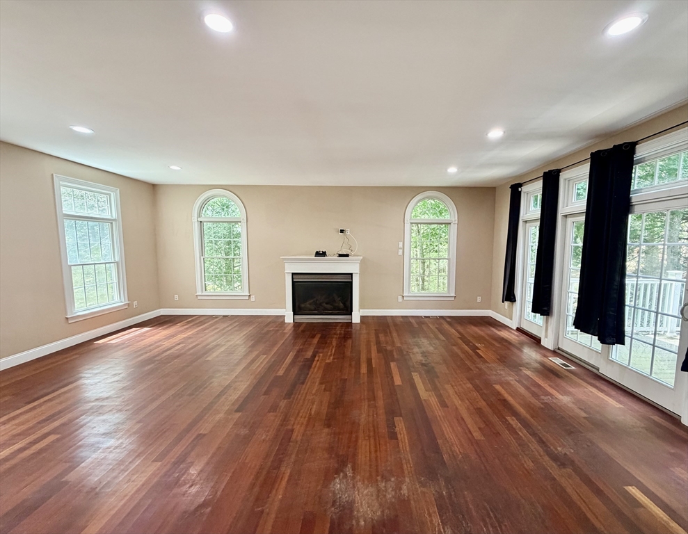 41 Thresher Rd