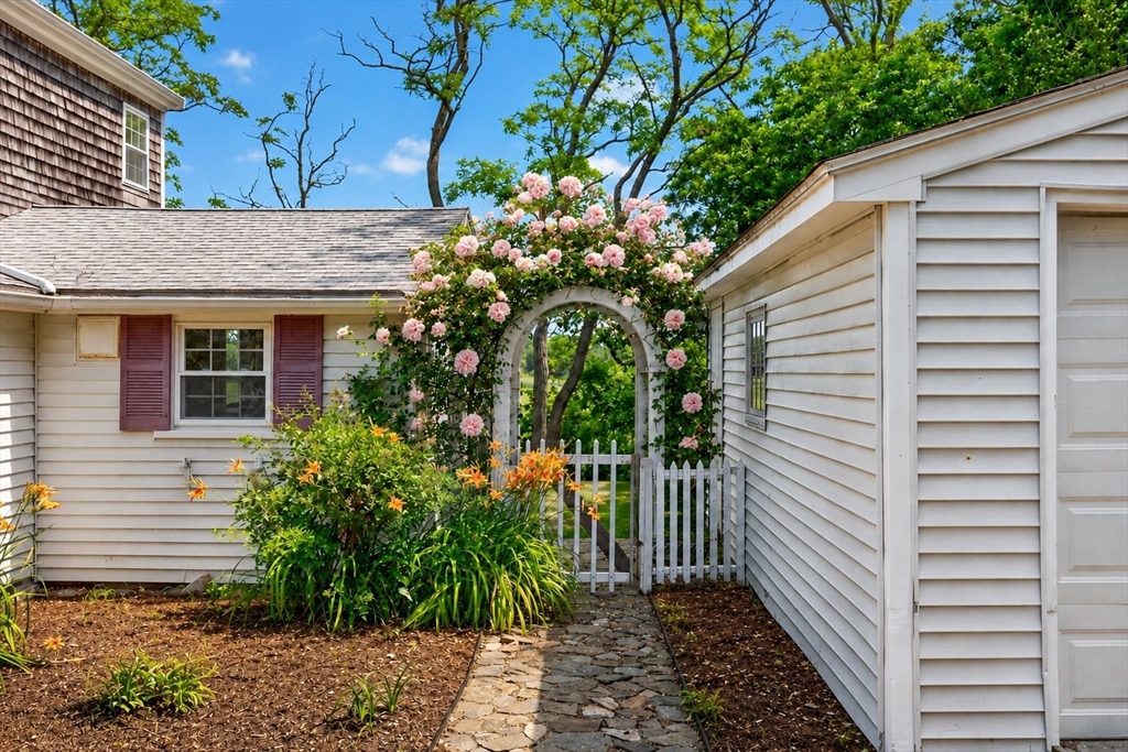 181 Rock Harbor Road