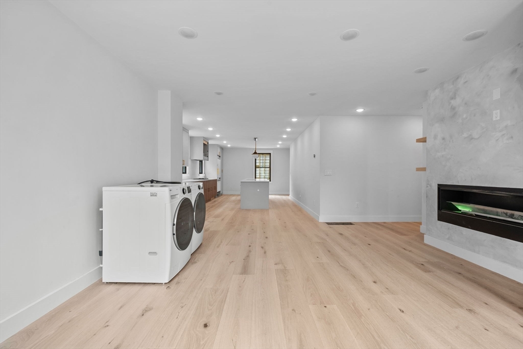 16 Trull St 1