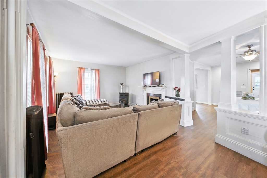 27 Clifton St