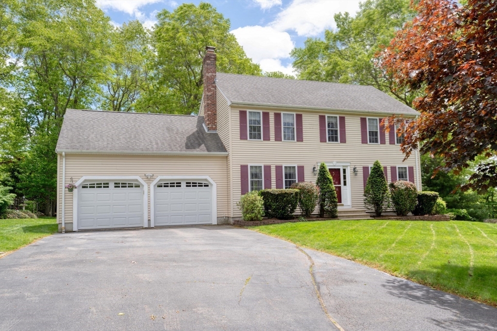 47 Sharlene Ln