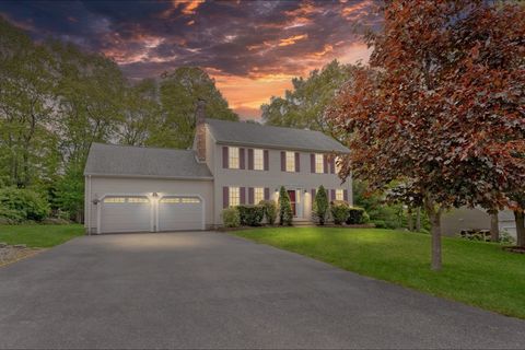 47 Sharlene Ln Plainville MA 02762