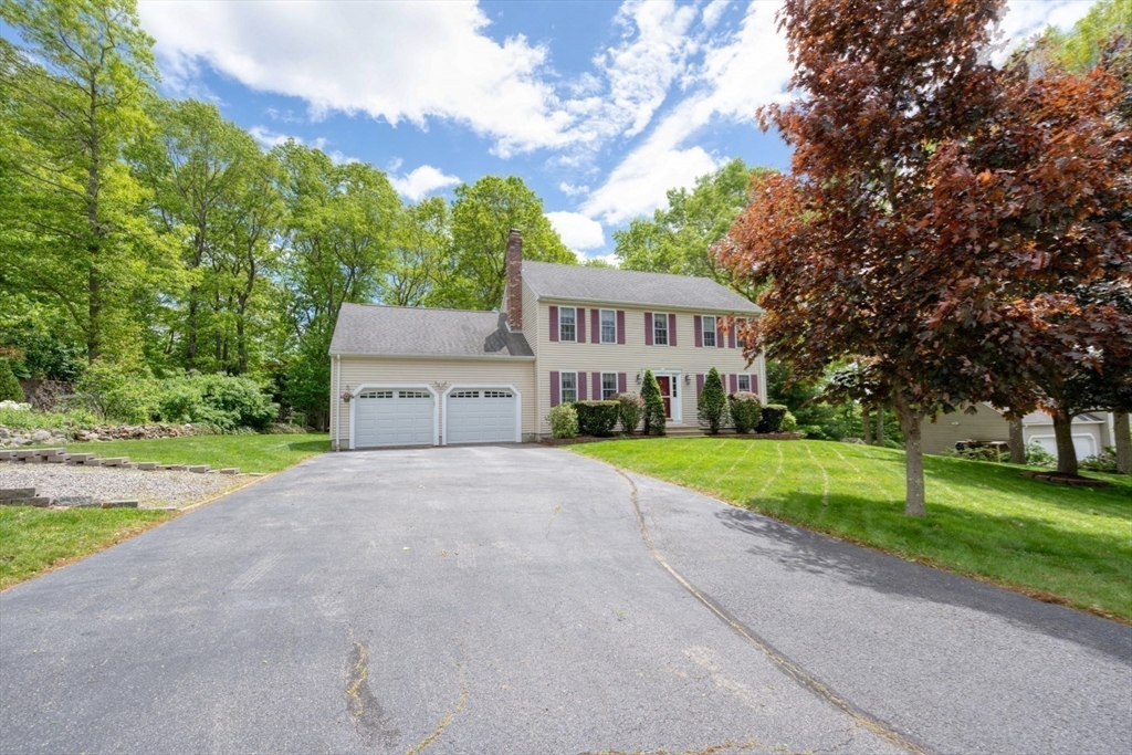47 Sharlene Ln
