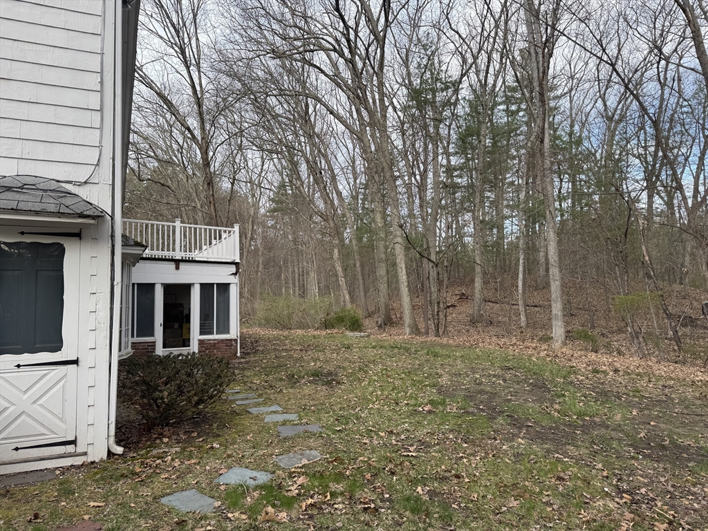 10 Greenwood Ln 1