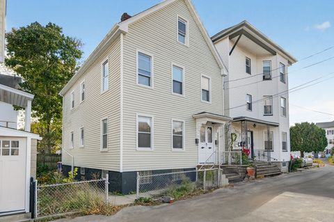 Photo of 10 Mulberry St, New Bedford, MA 02740 (MLS # 73450958)