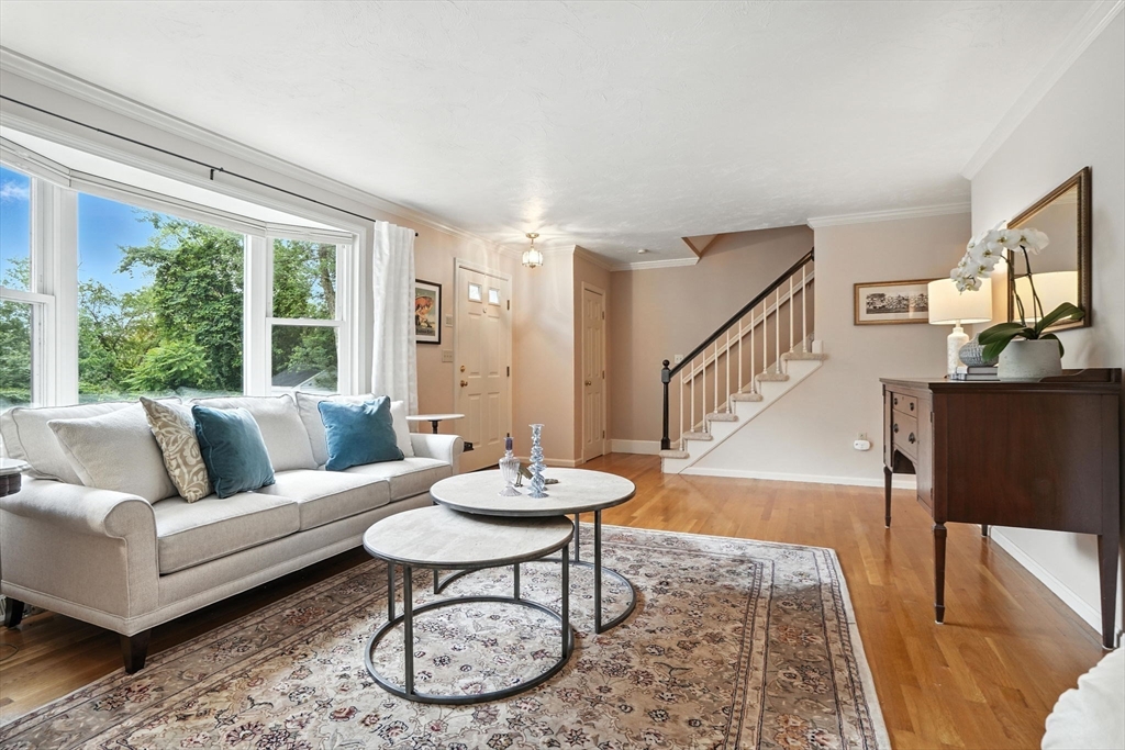 260 Franklin St 6