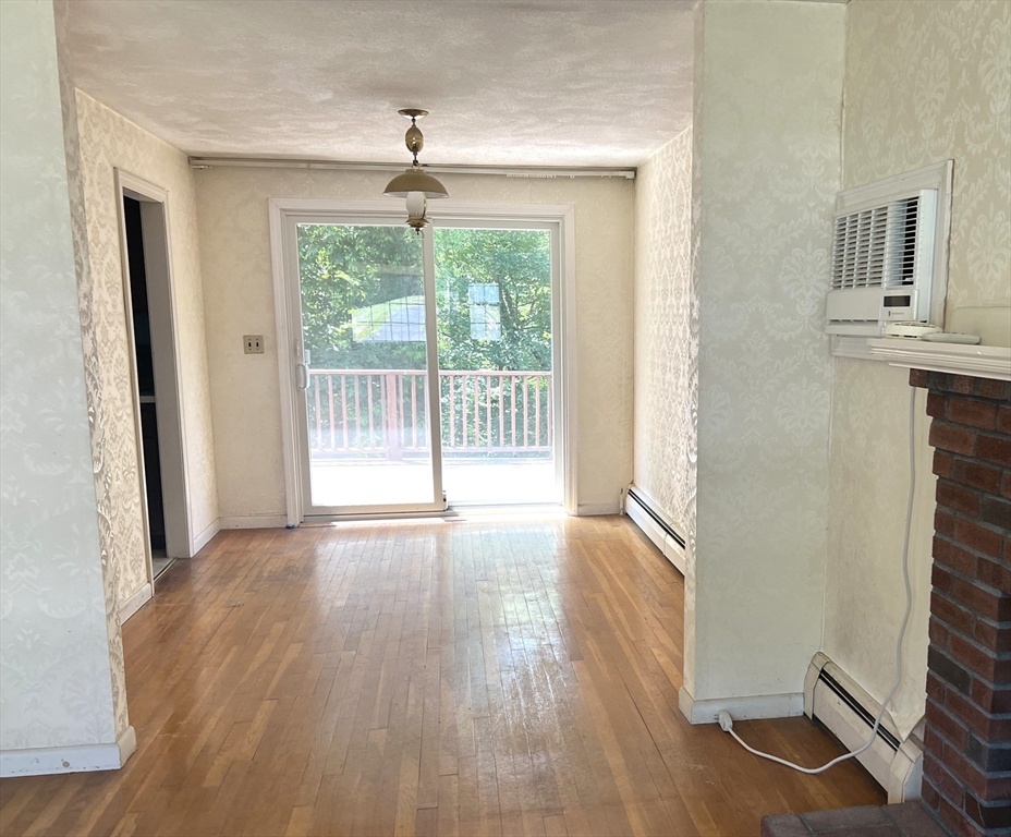 31 Dix Rd Ext