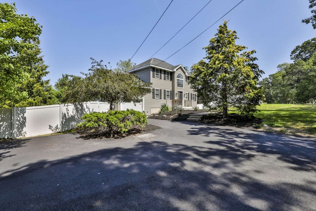 162 East Broadway