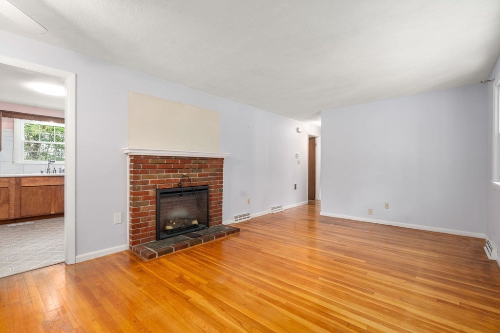 187 Turner Road, Holliston, MA, 187 Turner Road, Holliston, MA Photo #4