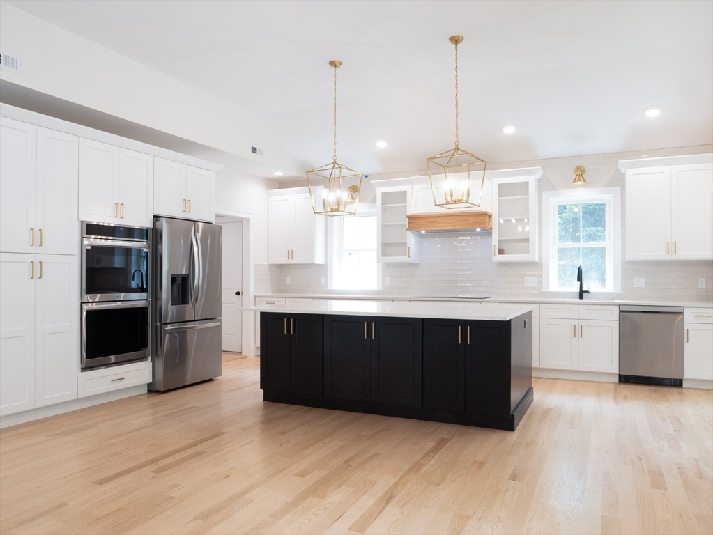 7 Brookdale Rd