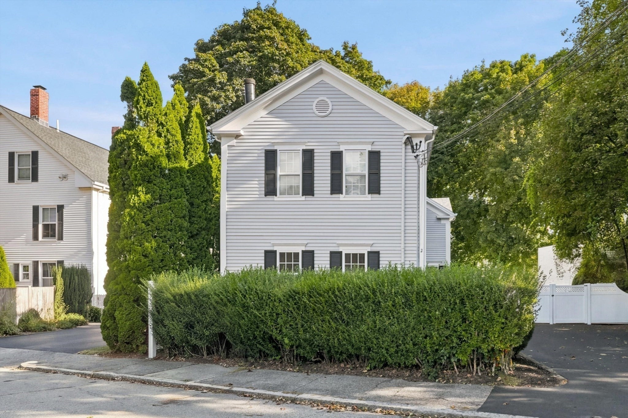 2 Greenleaf St 3