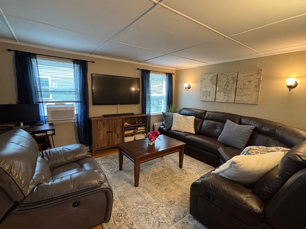 20 Pinevale Ave