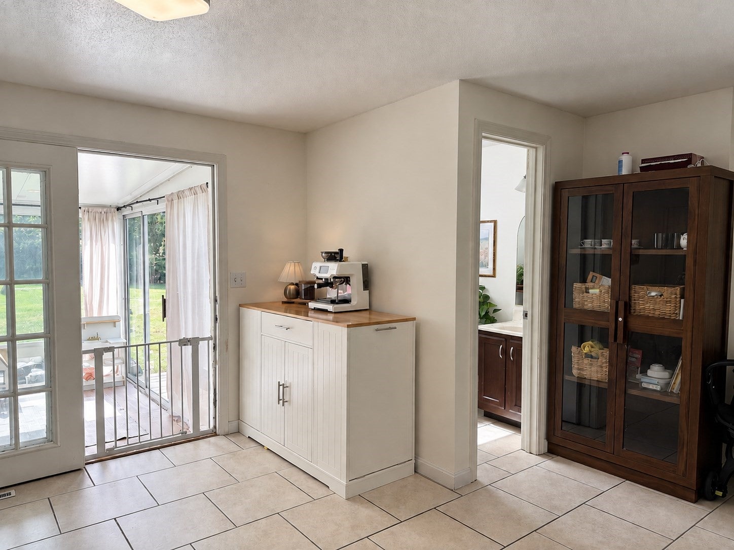 145 Mckinstry Ave, Chicopee, MA Photo #10