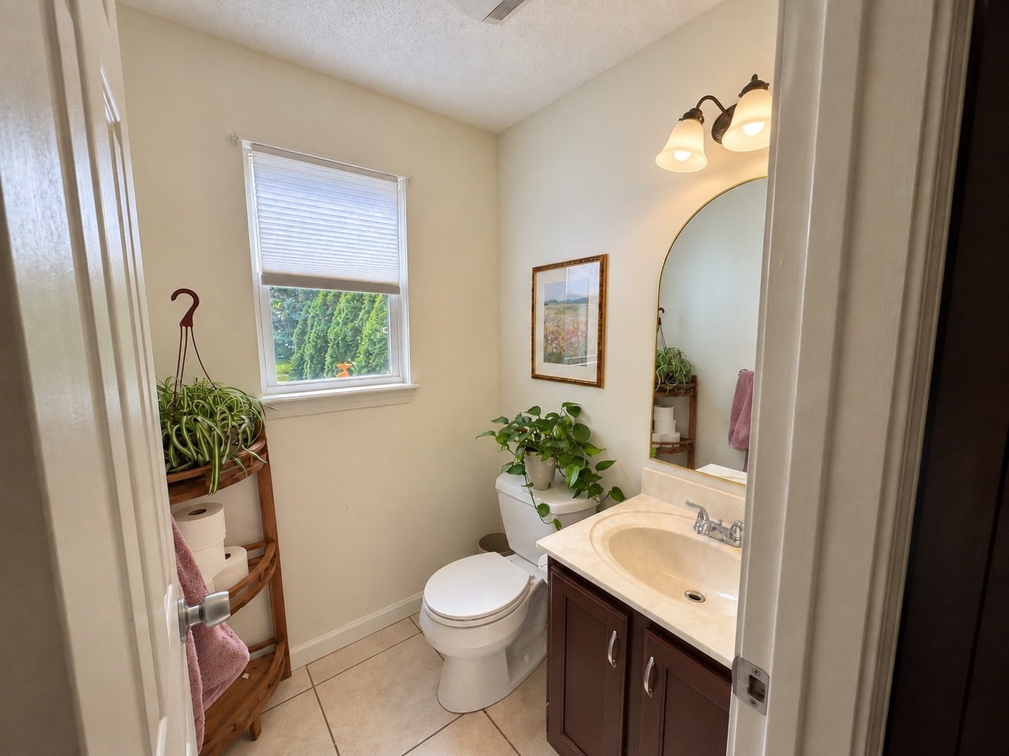 145 Mckinstry Ave, Chicopee, MA Photo #11