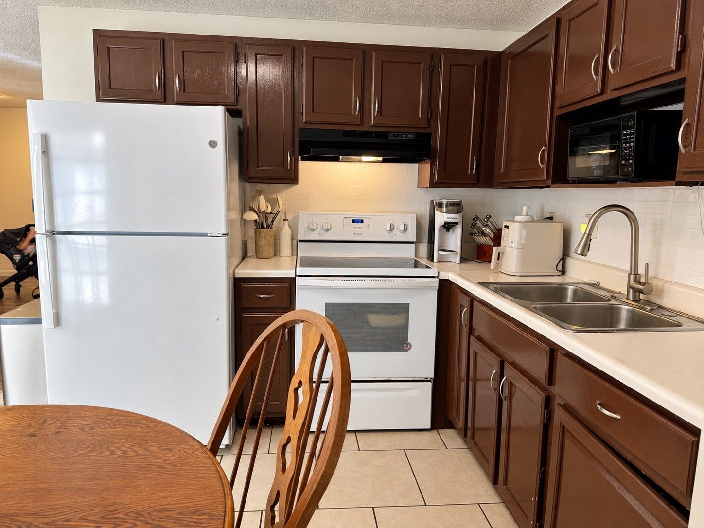 145 Mckinstry Ave, Chicopee, MA Photo #8