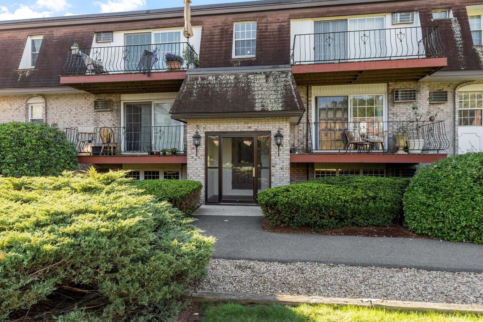 20 Williamsburg Ct #2, Shrewsbury, MA Photo #23