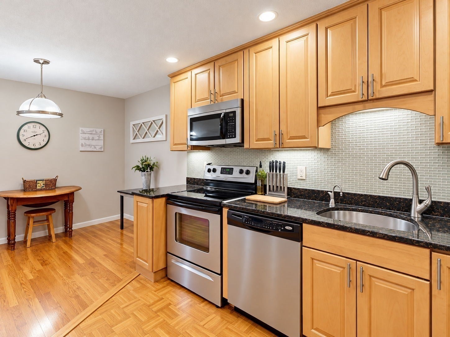 1216 Vfw Pkwy #41, Boston, MA, 1216 Vfw Pkwy #41, Boston, MA Photo #7