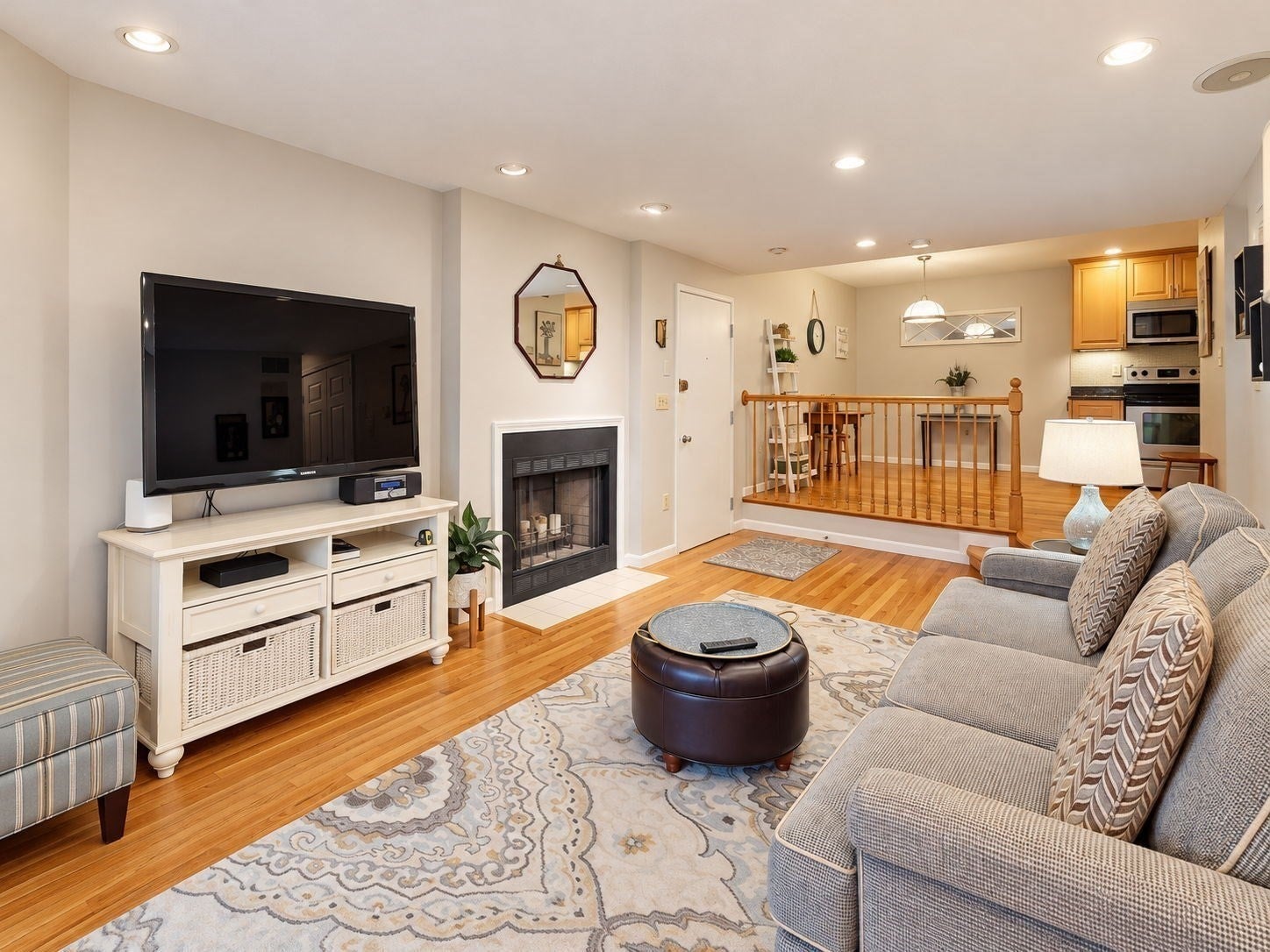 1216 Vfw Pkwy 41