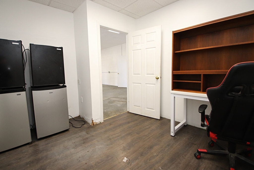 Revere, Massachusetts 02151, United States, ,2 BathroomsBathrooms,Commercial,Active,115839