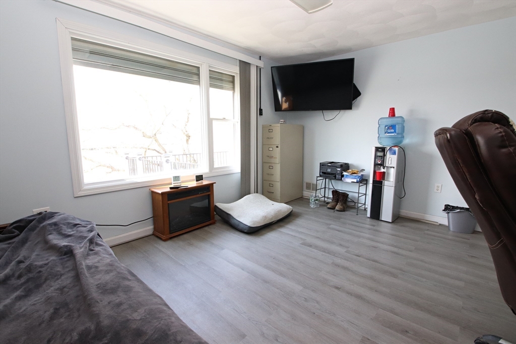 Revere, Massachusetts 02151, United States, ,2 BathroomsBathrooms,Commercial,Active,115839