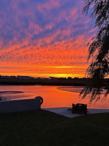 Revere, Massachusetts 02151, United States, ,2 BathroomsBathrooms,Commercial,Active,115839