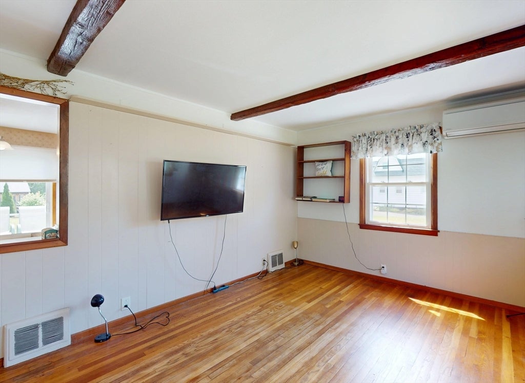 81 Vernon St, Greenfield, MA, 81 Vernon St, Greenfield, MA Photo #12