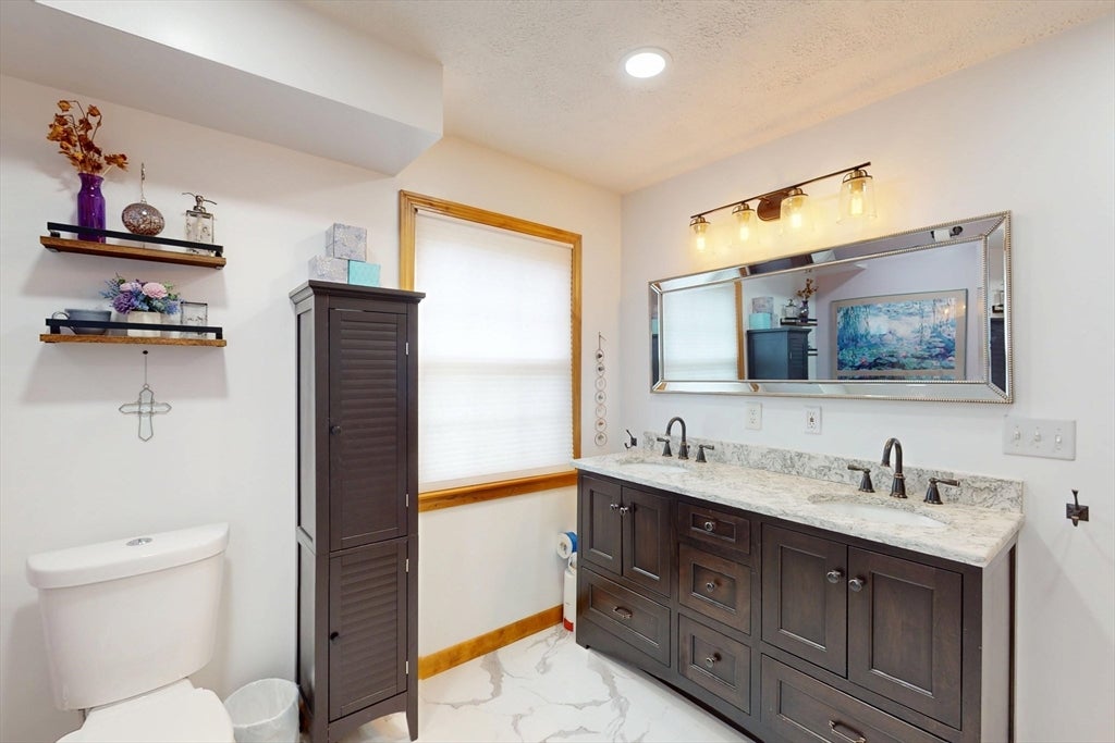 81 Vernon St, Greenfield, MA, 81 Vernon St, Greenfield, MA Photo #18