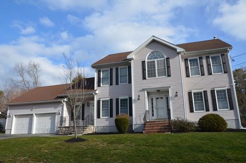 19 Fellsmere Ave Wakefield MA 01880