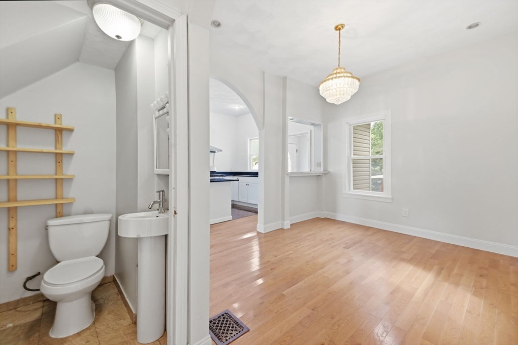 222 Hamilton St, Saugus, MA, 222 Hamilton St, Saugus, MA Photo #10