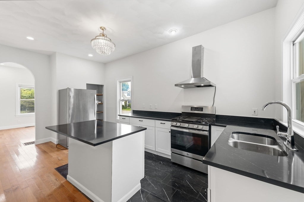 222 Hamilton St, Saugus, MA, 222 Hamilton St, Saugus, MA Photo #5
