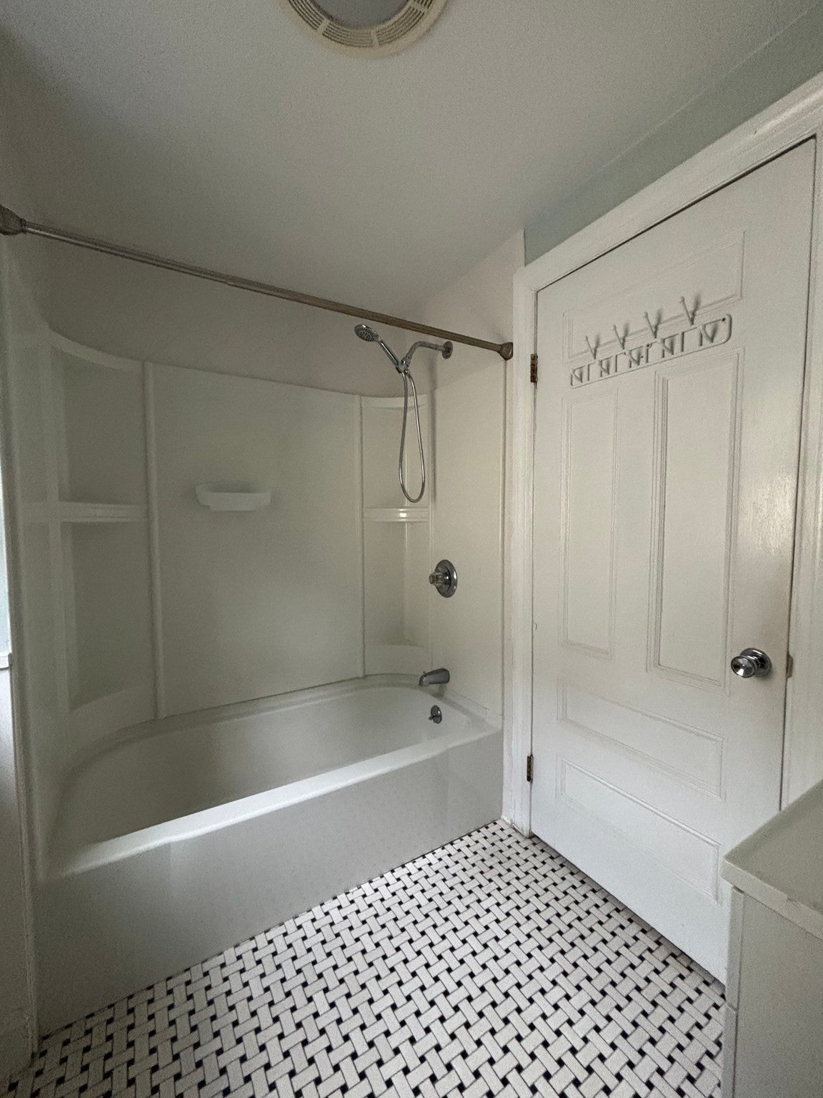 137 Appleton St, Springfield, MA Photo #22