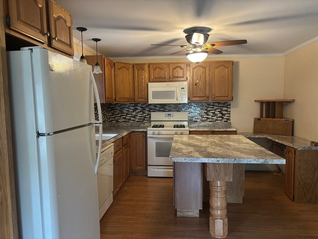 137 Appleton St, Springfield, MA, 137 Appleton St, Springfield, MA Photo #9