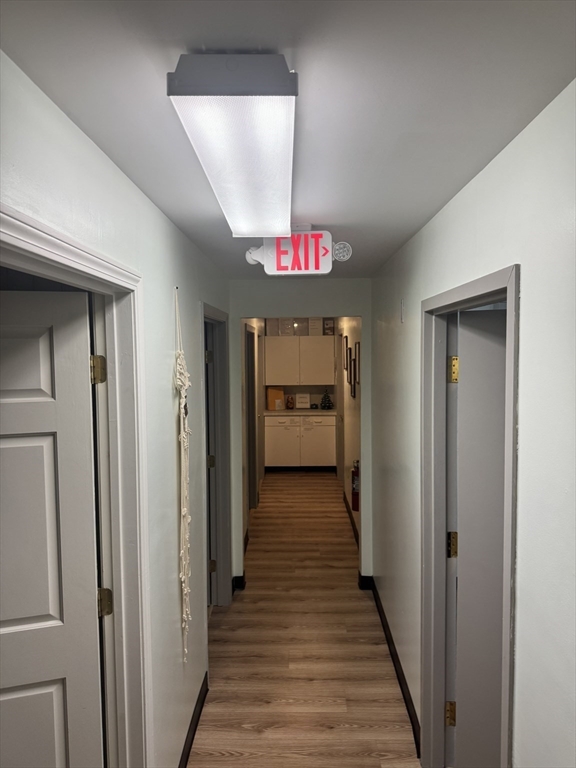 946-948 American Legion Hwy