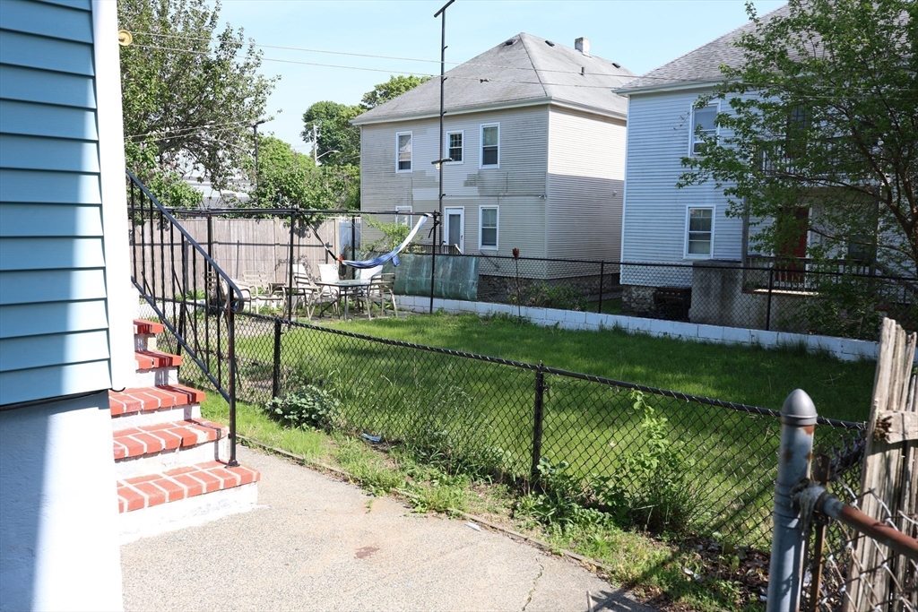 392-394 Shaw St