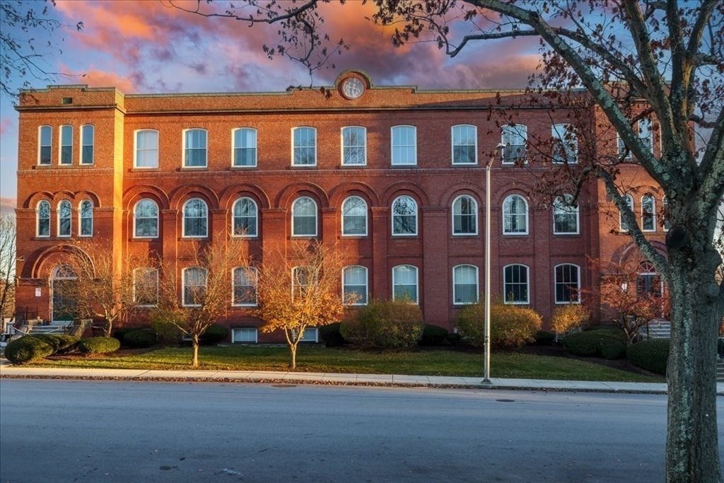 63 Illinois Street 104