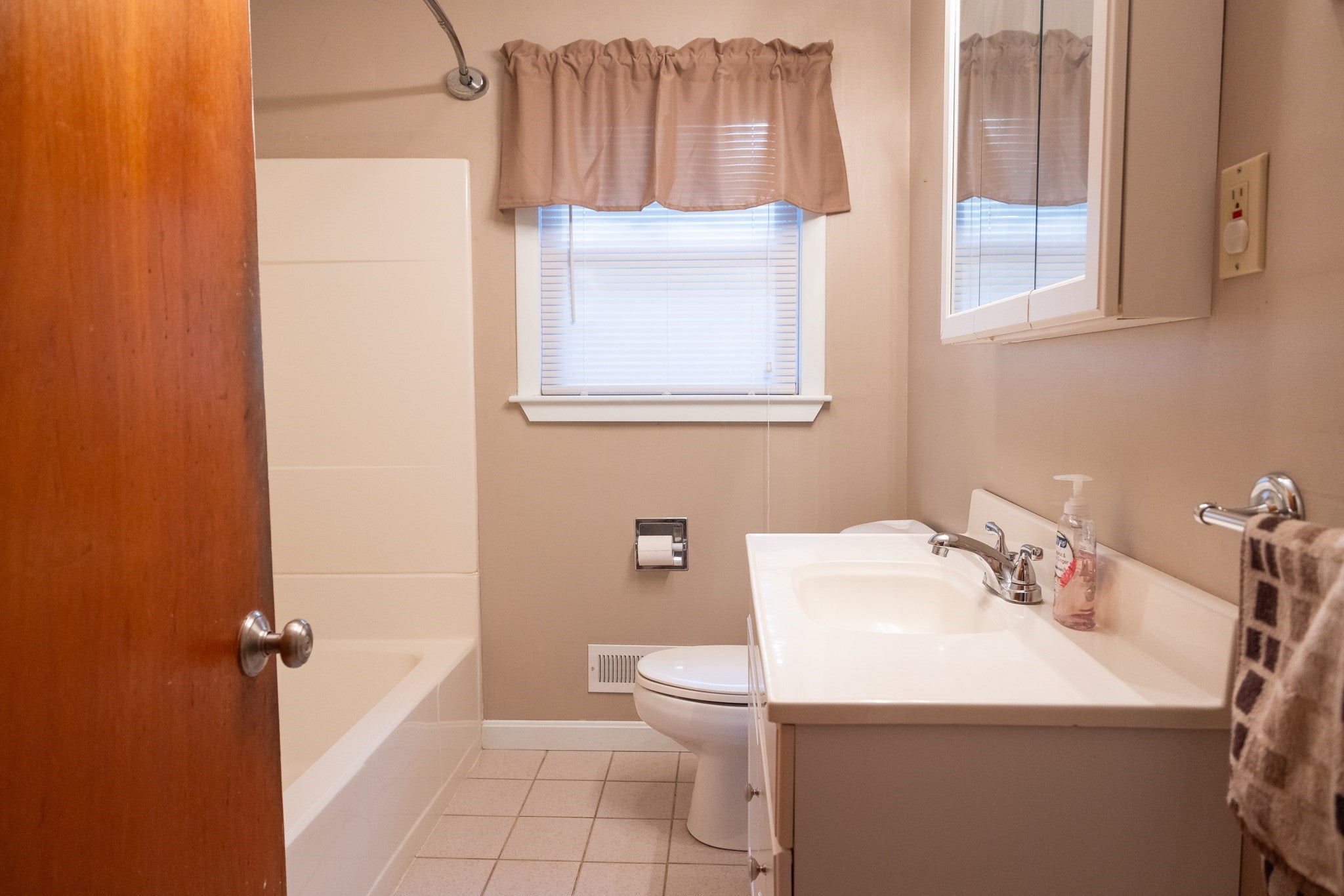 2 Homestead Rd, Middleboro, MA, 2 Homestead Rd, Middleboro, MA Photo #12
