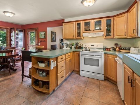 189 Maple Avenue Rutland MA 01543