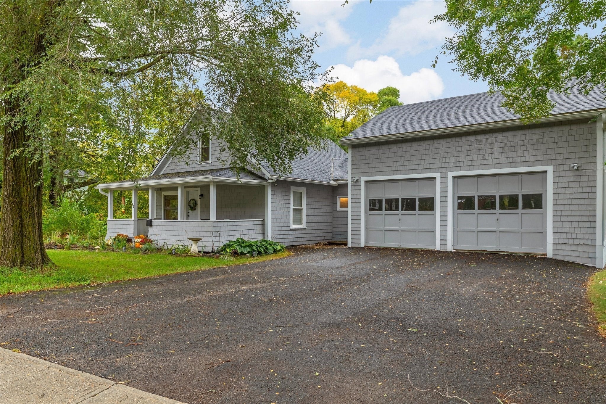 75 Pequoig Ave