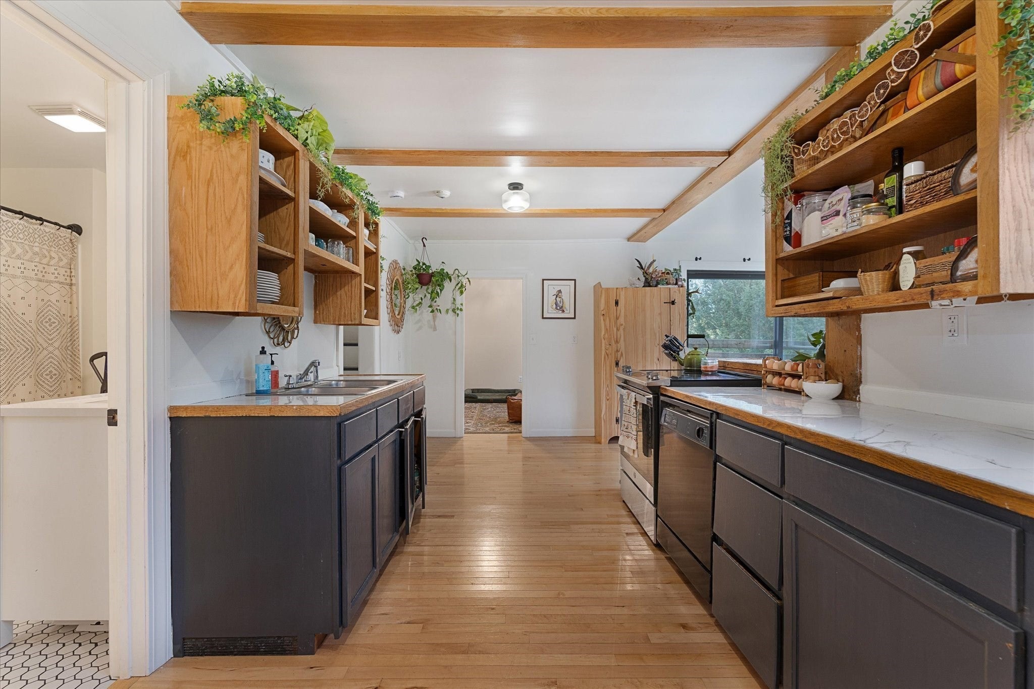 75 Pequoig Ave, Athol, MA Photo #9