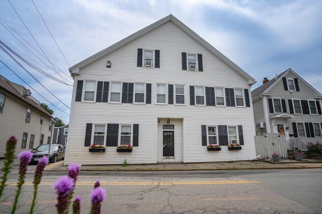 169 Merrimac St 5