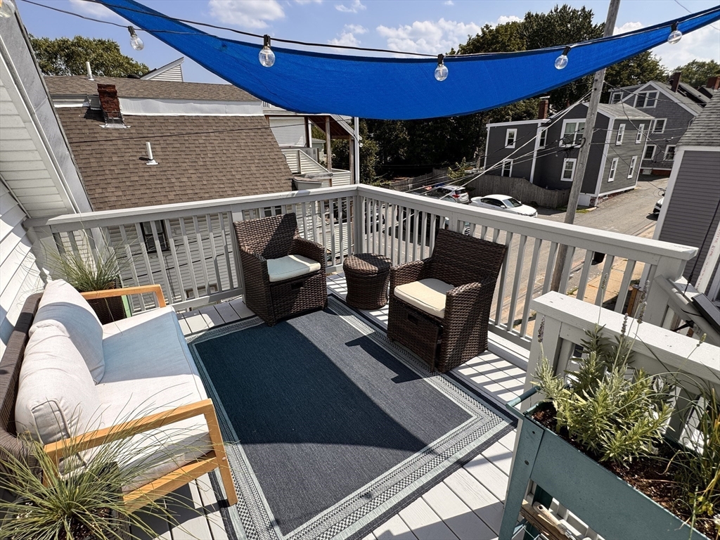 169 Merrimac St 5