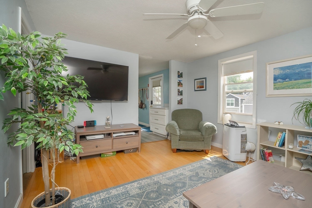 169 Merrimac St 5