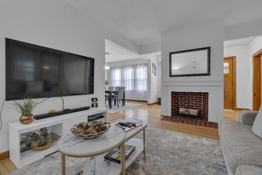 64 Commonwealth Rd, Watertown, MA Photo #8