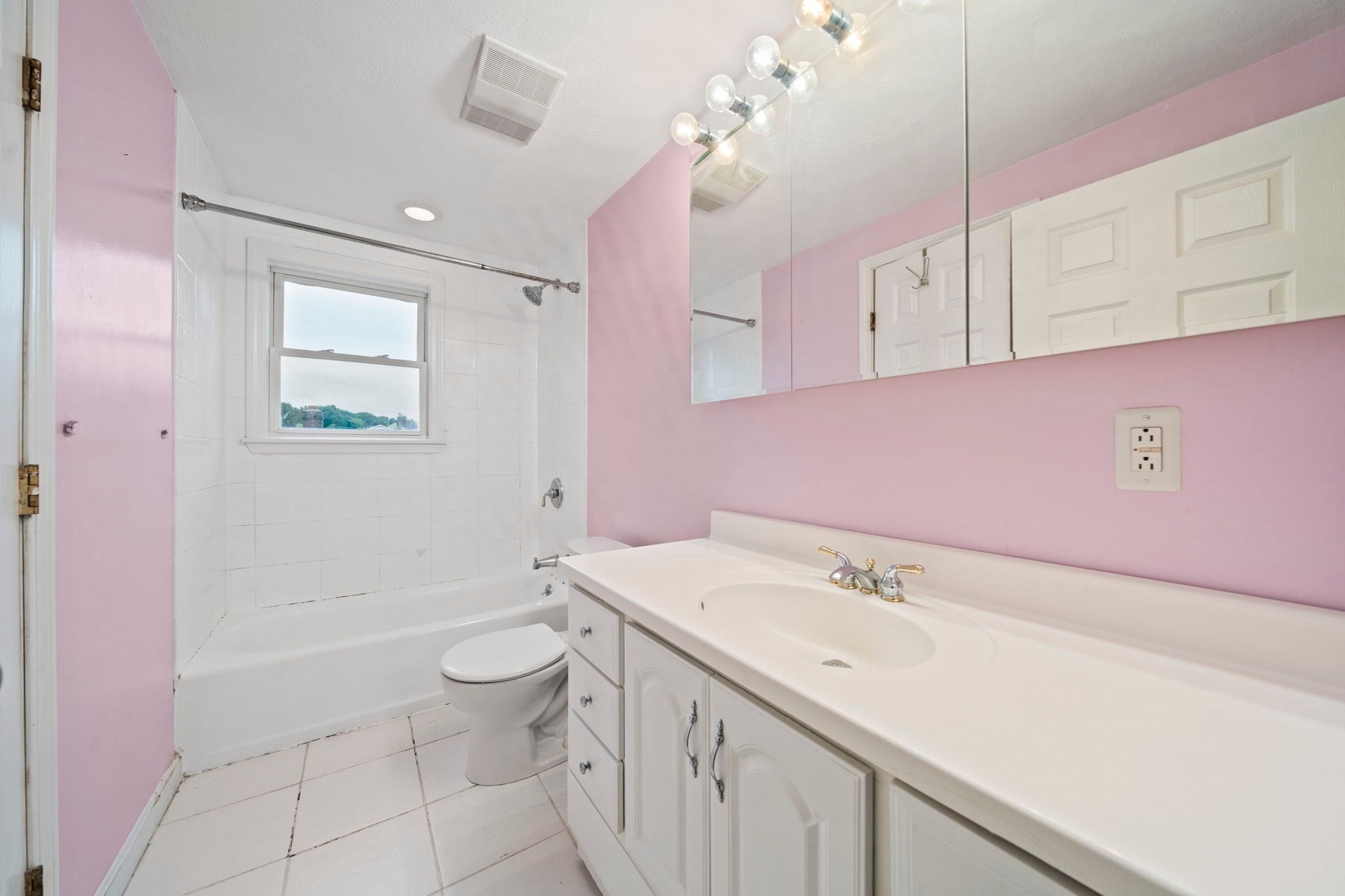 113 New Haven St, Boston, MA, 113 New Haven St, Boston, MA Photo #19