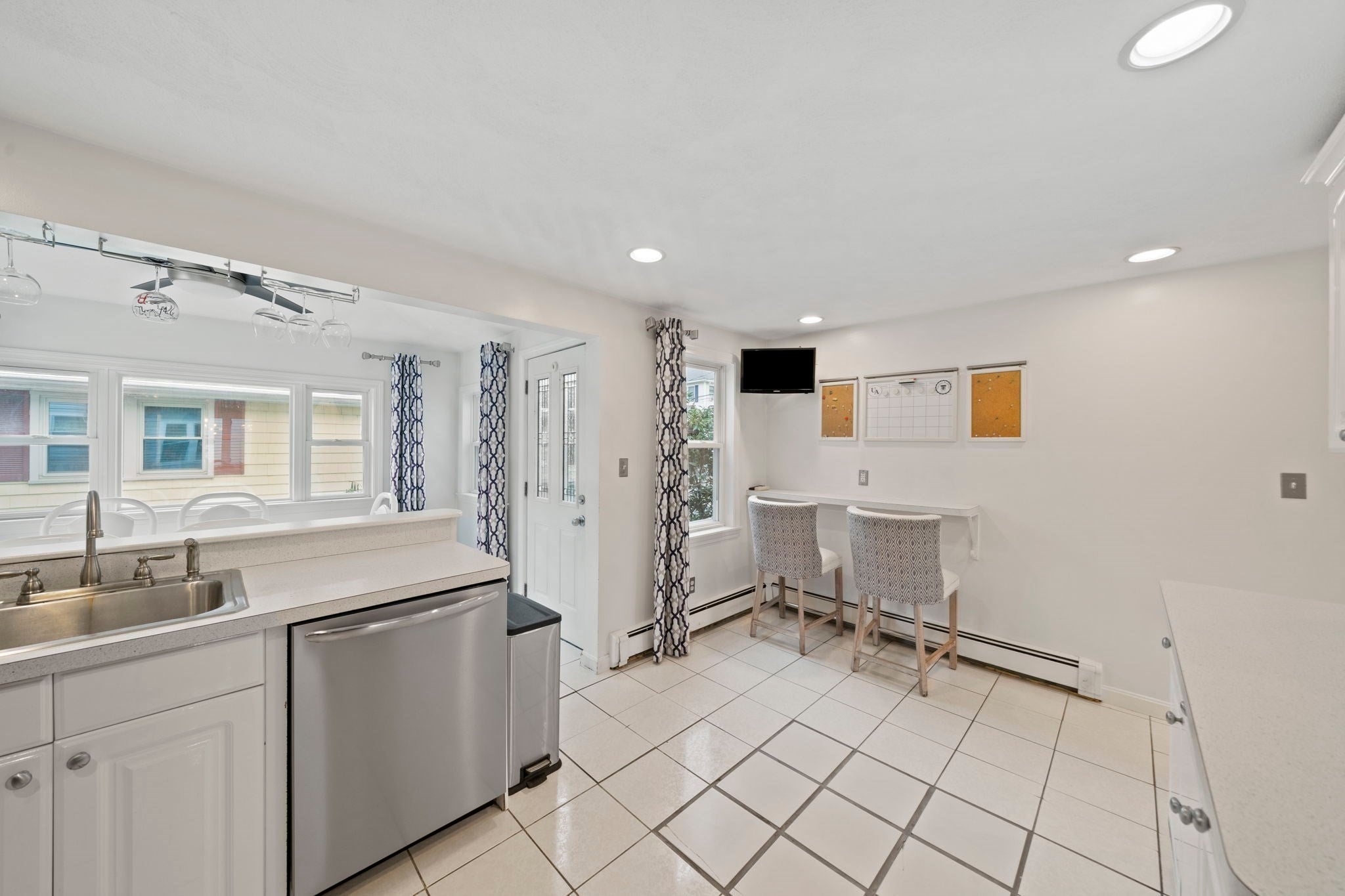 113 New Haven St, Boston, MA, 113 New Haven St, Boston, MA Photo #6