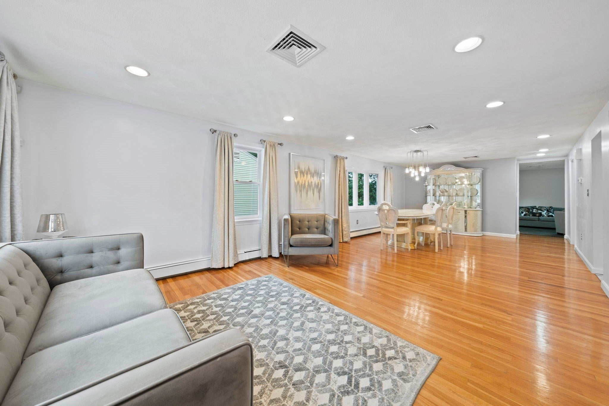 113 New Haven St