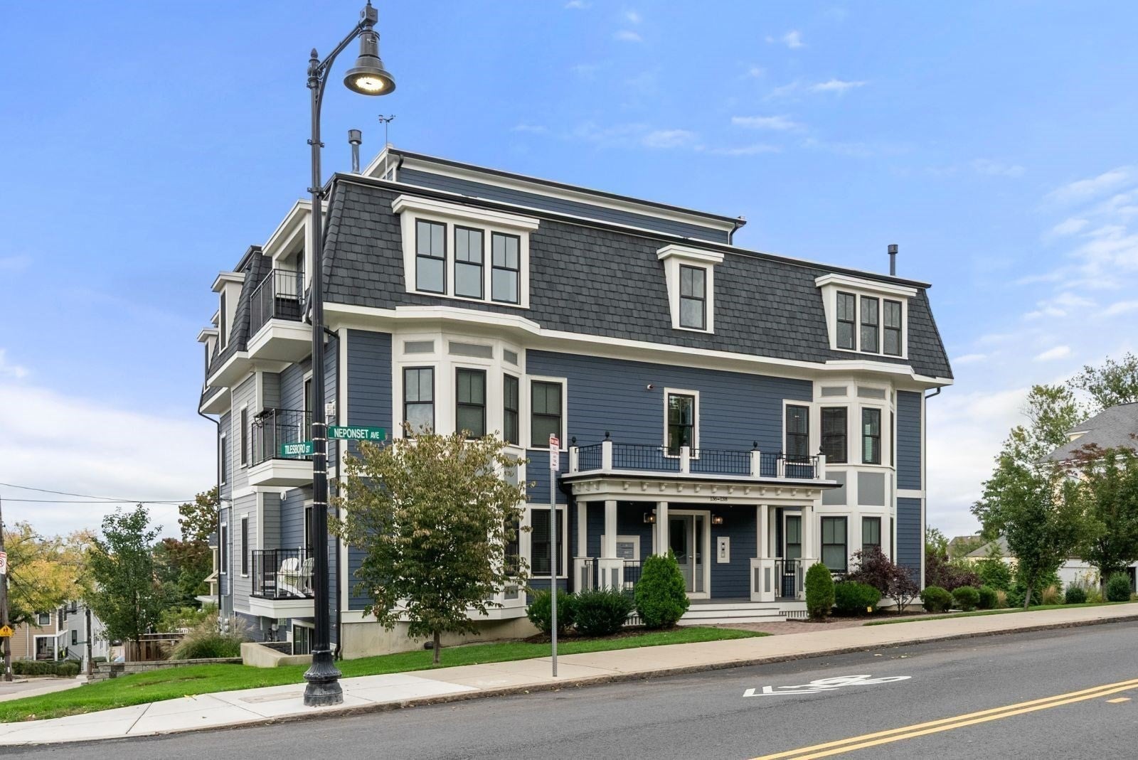 Photo of 138 Neponset Ave, Boston, MA