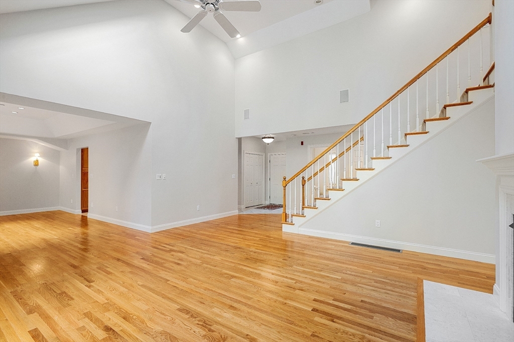 1004 Wisteria Way 1004